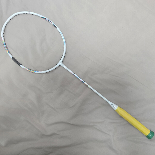 YONEX(ヨネックス) ASTROX(アストロクス) 33 5UG6 18-23lbs バドミントン ラケット 修理品