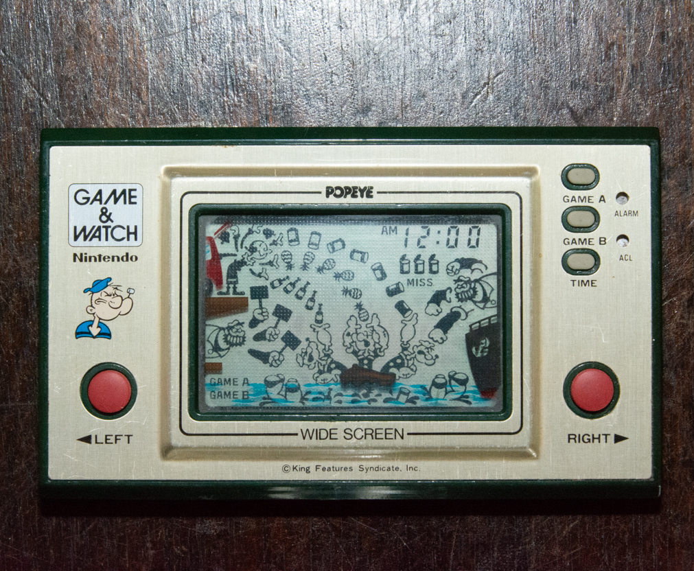 雑記：なぜゲームウオッチの電池ぶたはなくなるのか