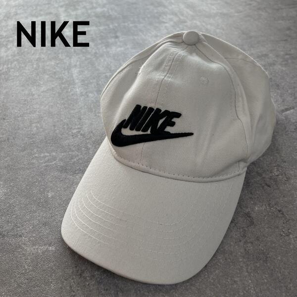NIKE キャップ 刺繍 メンズ 白 帽子