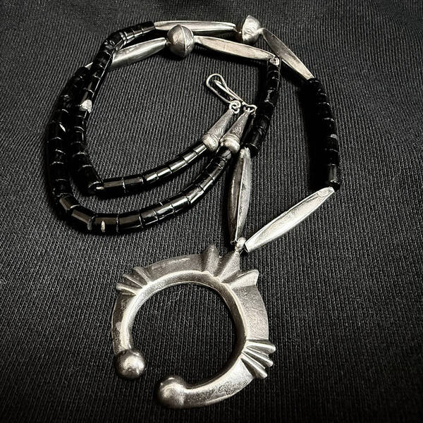 Navajo Oldpawn naja ナバホ オールドポーン ビーズ オニキス ナジャネックレス インディアンジュエリー オールドポーン Quintana キンタナ
