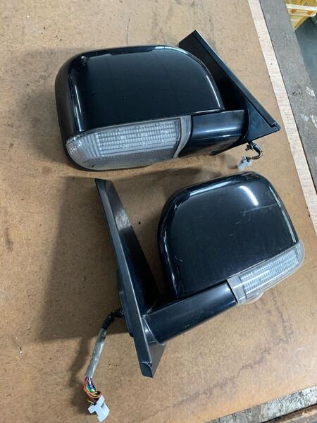 全国送料無料 ドアミラー デリカ D5 CV5W 左右 黒