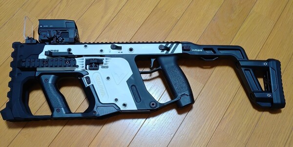 KRYTAC KRISS VECTOR 41px限定蛍光ホワイトモデル
