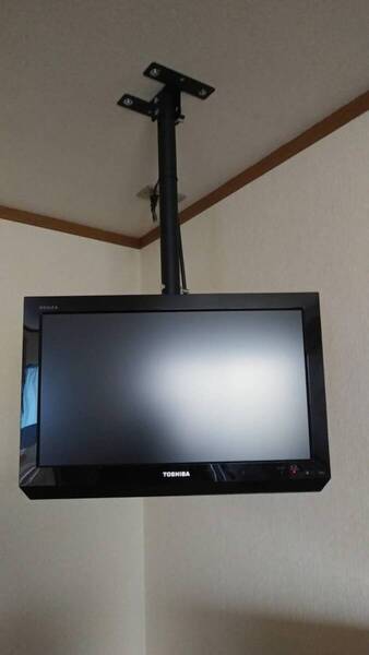 耐荷重25KGのテレビ天井吊り金具 360°回転
