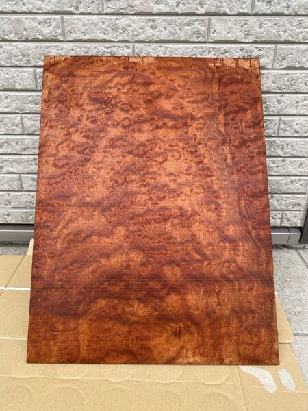 乾燥25年以上 ドロップトップ用 希少1P キルト マホガニー ポメル ギター ベース エレキギター 用 一枚板