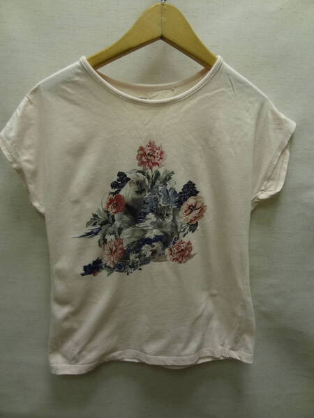 全国送料無料 ユニクロ UNIQLO X PAUL & JOE 子供服キッズ女の子 花&猫プリント 薄いピンク色 フレンチスリーブ Tシャツ 140
