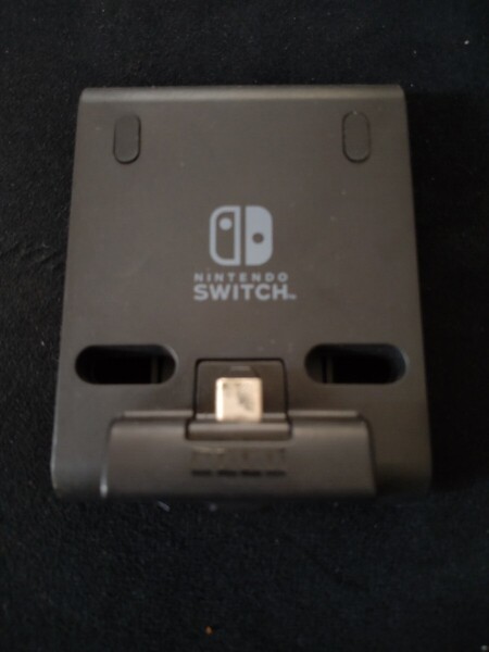 Switch スイッチ HORI ホリ ポータブルUSBハブスタンド/充電スタンド ニンテンドー switch light ライト 47