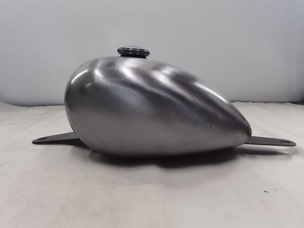 T-64 6L ホンダ スティード HONDA STEED 400&600 NC26 VCL ピーナッツタンク ボルトオン タンク製作工房