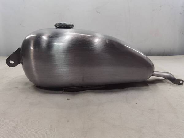T-153FI 8L ハーレー 2006-2022年 SPORTSTER スバナナタンク 883N X48 ボルトオン タンク製作工房