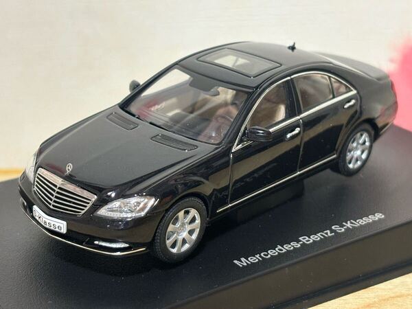 送料無料 1/43 オートアート メルセデスベンツ Sクラス ブラック ミニカー AUTOart Mercedes-Benz S-Klasse 2009 BLACK Aa 当時物 旧車