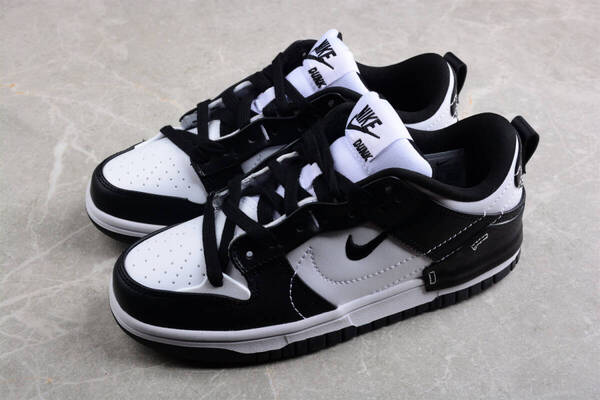 新品デッドストック Nike Women's Dunk Low Disrupt 2 Panda ナイキ ダンク スニーカー 24cm