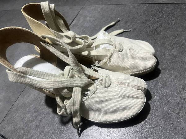 新品デッドストック maison martin margiela 22 メゾン マルタン マルジェラ タビ足袋 エスパドリーユ サンダル ミュールTABI