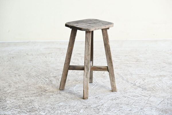 【骨董品】 アンティーク スツール チェア 木製 古道具 花台 イス 椅子 古木 飾り台