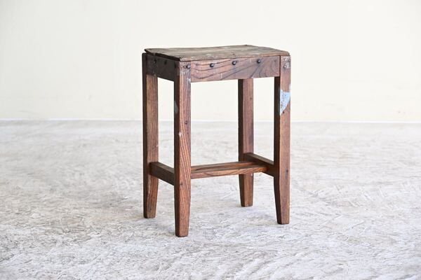 【骨董品】 アンティーク チェア 花台 椅子 古家具 イス 昭和レトロ ビンテージ 木製 店舗什器 飾り台 ヴィンテージ 古木 スツール