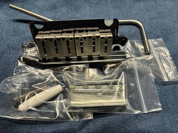 Fender2支点ブリッジ/ American Series Stratocaster ('86-'07) Tremolo Bridge Assembly・Chrome