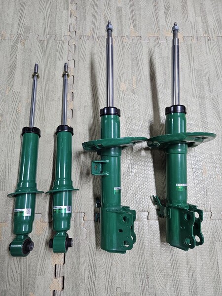 【美品1000km程度】前後セット テイン TEIN 純正形状ショック EnduraPro PLUS シエンタ MXPL10G