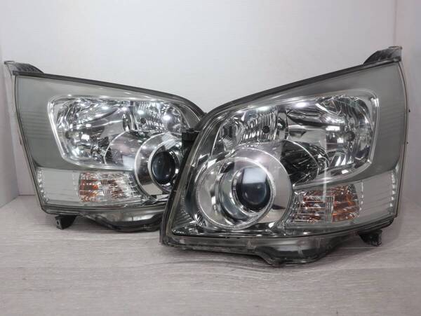 HID 【コーティング済】 HID キセノン 迅速発送 KOITO 28-204 迅速発送 管理BR46-3 ノア ZRR70W ZRR75W ヘッドライト 左右