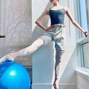 DanceRepublicリバーシブルバレエ膝丈パンツ|ヌードピンク×ライトベージュ Mサイズ 高級ナイロン ハイウエスト 美シルエット バレエ ヨガ