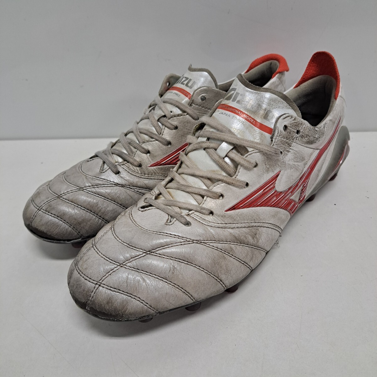 Amazon.com | Mizuno Morelia II Japan Soccer Spike - white