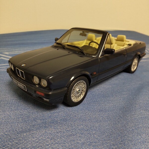 1/18 OTTO BMW e30 325i Cabriolet