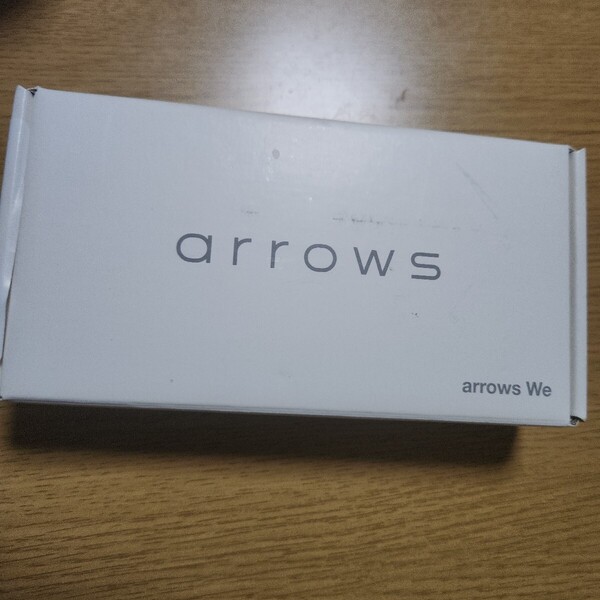 送料無料!新品未使用 au arrows We FCG01 ブラック SIMフリー 本体