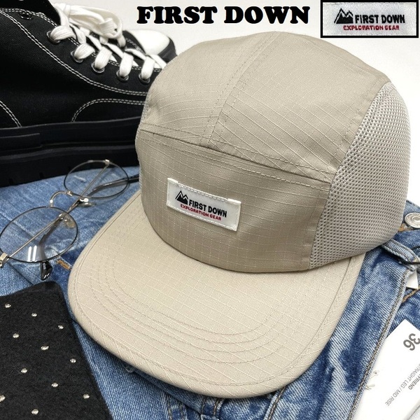 FIRST DOWN ベージュ系 ジェットキャップ 帽子 アウトドアキャンプ ゴルフスポーツバイクオートバイトラックホワイトタグ ファーストダウン
