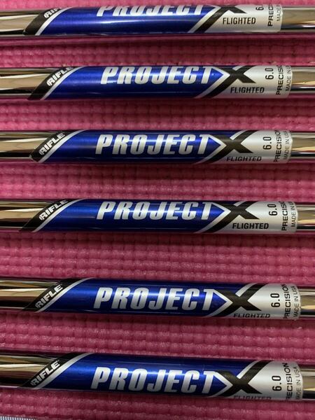 プロジェクXフライテッド アイアンシャフト flex6.0 5〜Pまでの6本 グリップ付き