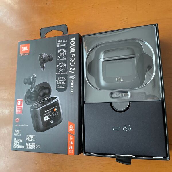 JBL TOUR PRO2 完全ワイヤレスイヤホン ブラック 動作確認済み 説明書 新品イヤーチップ ノイズキャンセリング ハイブリッド