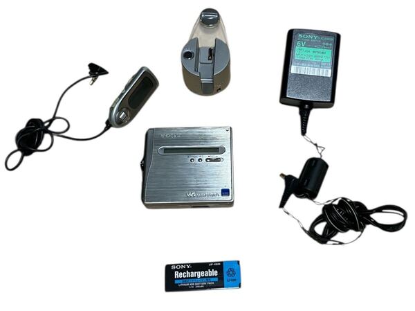 【動作確認済】 SONY ソニー ポータブルミニディスクプレーヤー MDウォークマン MZ-NH1 充電器 BCA-MZNH1 ジャンク