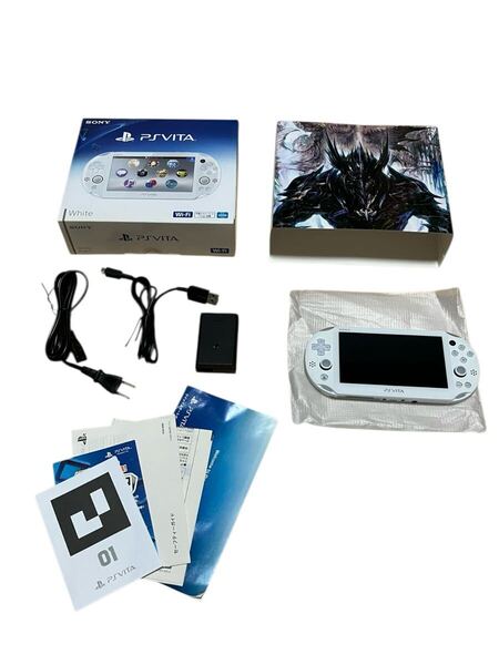 【美品】 SONY ソニー PSVITA PlayStation Vita本体× FINAL FANTASY XIV HEAVENSWARD EDITION ホワイト PCH-2000 vita