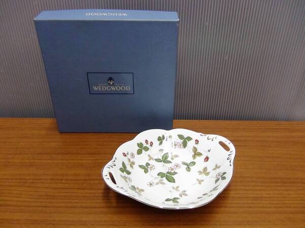 送料無料☆ウェッジウッド ワイルドストロベリー ウィンザートレイ S☆WEDGWOOD WILD STRAWBERRY