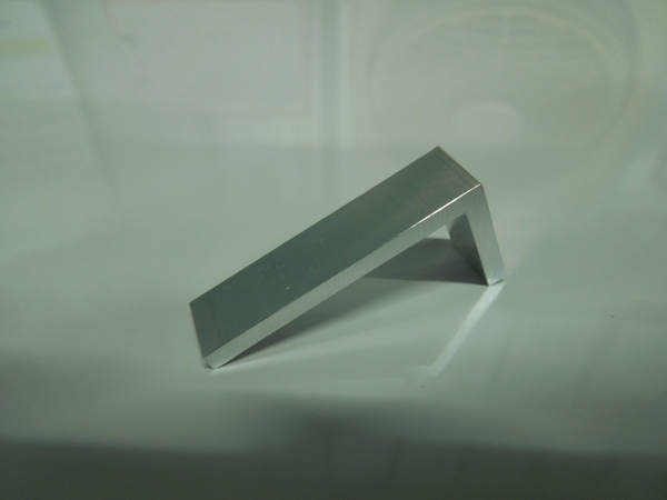 アルミアングル(50個入り)◆40x20◆L寸法オーダー(10~25)◆厚さt=3mm◆L字◆金具◆サポート◆ブラケット◆生地材◆DIY◆送料無料