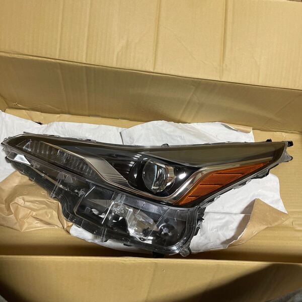 ZVW50/ZVW51/ZVW55 50プリウス【後期】純正 左ヘッドライト/左ライト KOITO 47-104【打刻D】送料込み 即決 点灯済