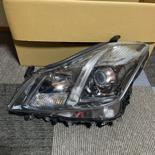 GRS200 GRS202 GWS204 200系 クラウン ハイブリッド 純正 HID ヘッドライト 左 打刻 B HCHR-686 送料込み 即決 stanly 30-341 NO 29