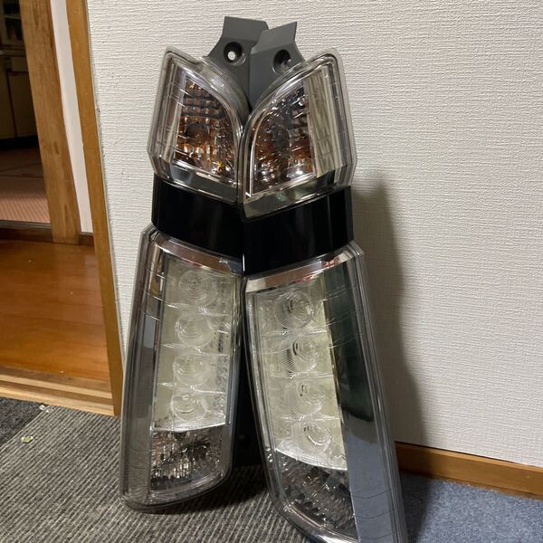 1/10【LED点灯OK】 ホンダ 純正 JH1 N-WGN N-ワゴン 2015年 前期 テールライト テールランプ 左右セット STANLEY W1400