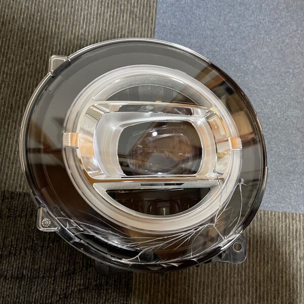 1Gクラス W463A 右ライト LED メルセデスベンツ 送料込み 即決 レンズ割れ