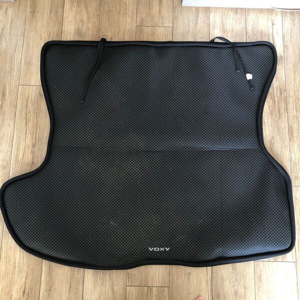 50503UPG1100 送料無料 トヨタ純正 ヴォクシー 80系 ラゲージソフトトレイ ラゲッジマット 08241-28100 ZWR80W/80G ZRR80W/85W ZRR80G 中古