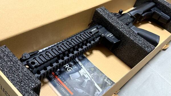 ■予備マガジン3本付き! 送料無料 未使用品 KSC PTS Centurion Arms CM4 C4-10 ERGユニット搭載 リコイル電動ガン PTS-ERG-001■