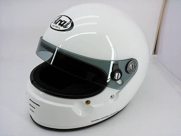 【送料無料】良品 Arai アライ GP-4T ホワイト Mサイズ 57-58cm フルフェイスヘルメット 4輪用 カート