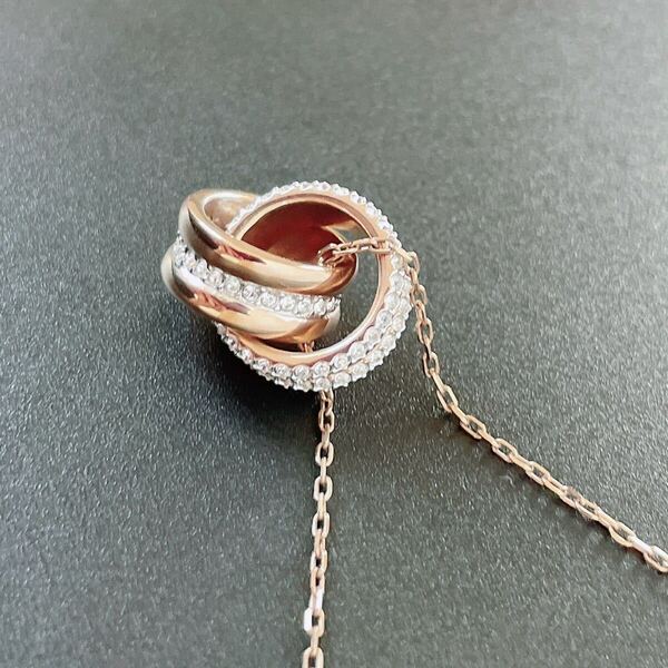 SWAROVSKI スワロフスキー 美品 正規品 アクセサリー ジュエリー ピンクゴールド ネックレス キラキラ ダブルリング シンプル