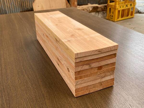 杉板 600×150×15㎜ 荒材 国産 無垢 天然乾燥 特一等級 DIY 工作 送料込み 新品