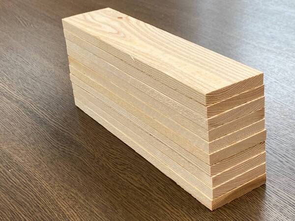 杉板 300×75×12㎜ 荒材 国産 無垢 天然乾燥 特一等級 DIY 工作 送料込み 新品