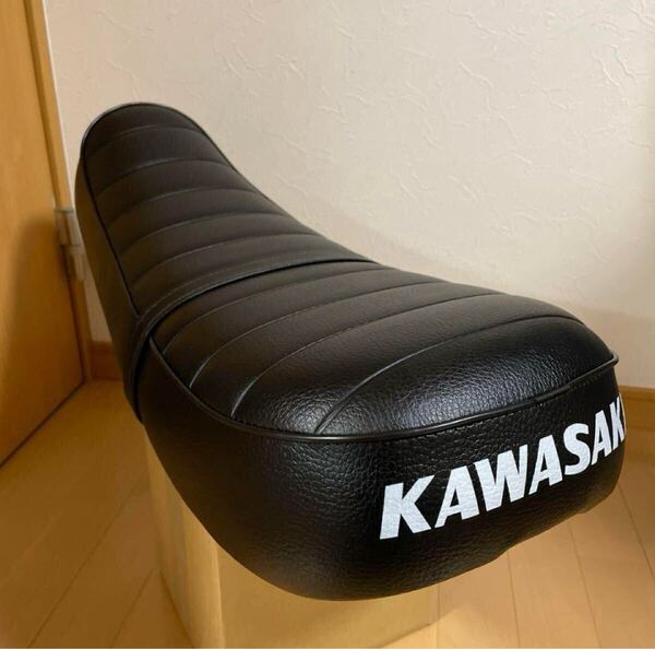 極美品 Kawasaki カワサキ 250TR タックロール 純正シート
