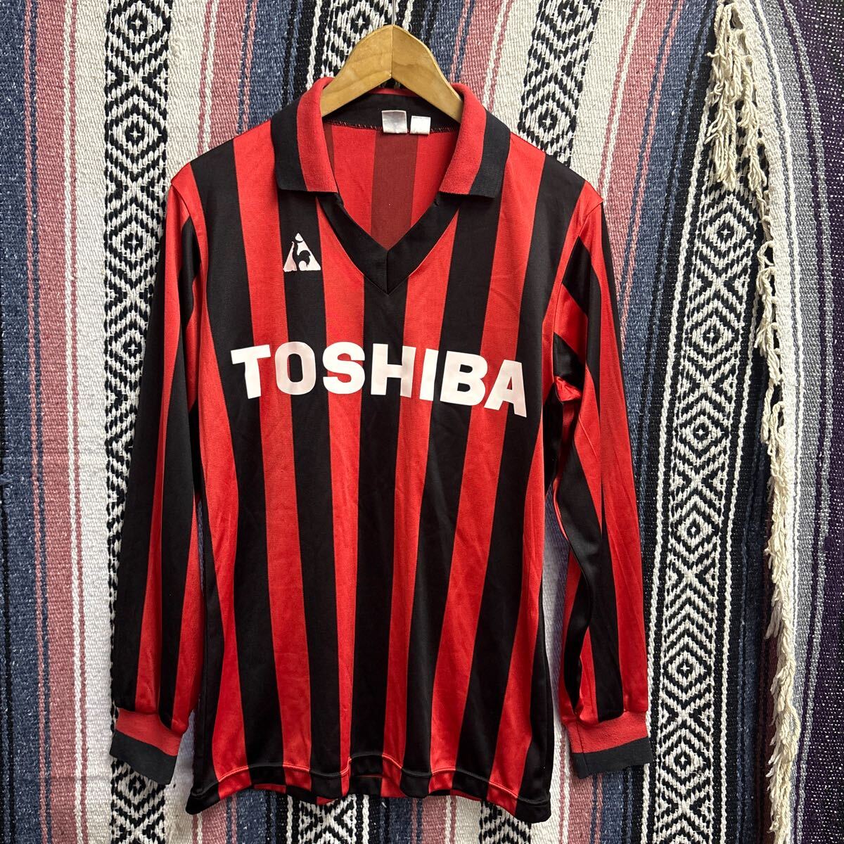 新品 レア DESCENTE Fighters ストライプ柄 ユニフォーム L 新品 レア DESCENTE Fighters ストライプ柄 ユニフォーム L 新品