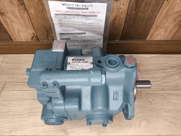 新品 ダイキン ピストンポンプ V38A2RX-95 (DAIKIN) V38A2RX95