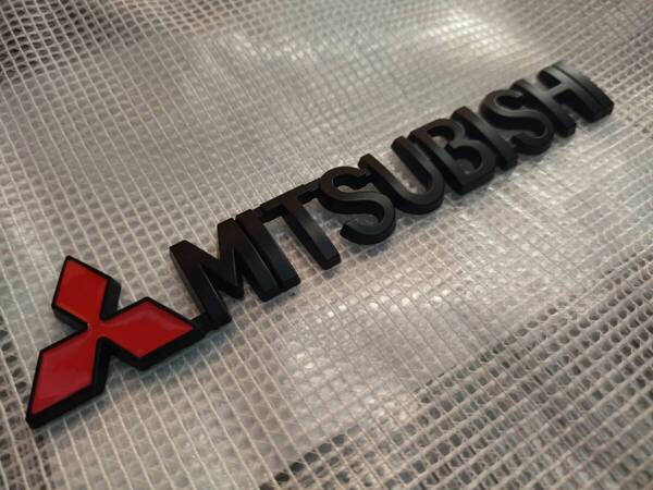 【ゆうパケット送料込】MITSUBISHI(三菱)3Dエンブレム マットブラック 金属製 デリカ アウトランダー ランサー ekワゴン RVR
