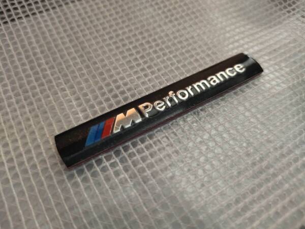 【ゆうパケット送料込】M Performance(エム パフォーマンス) エンブレムブレート ブラック 縦1.2㎝×横7.5㎝ BMW
