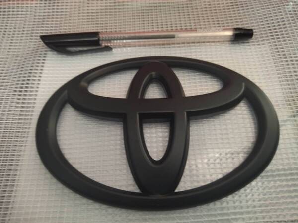 【ゆうパケット送料込】【14㎝】トヨタ(TOYOTA) ロゴ 3Dエンブレム マットブラック 縦9.6×横14 フロントグリル用 リア用
