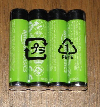 新品★Amazonベーシック 充電池 充電式ニッケル水素電池 単4形4個セット 最小容量800mAh 約1000回使用可能