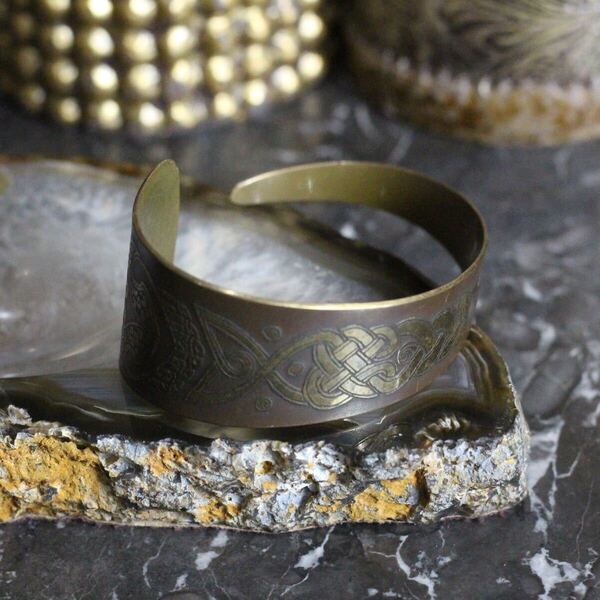 USA VINTAGE METALWORK DESIGN BANGLE/アメリカ古着メタルワークデザインバングル