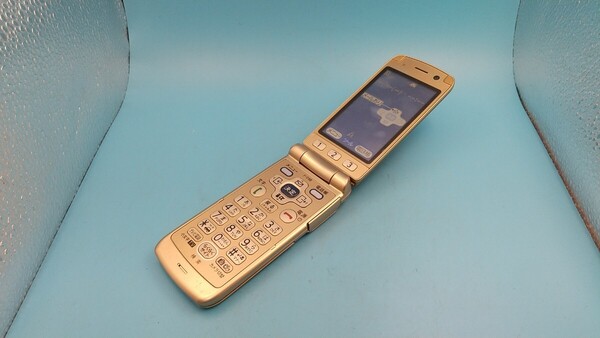 K3498 docomo FOMA F-09B FUJITSU 富士通/ガラケー/ケータイ 簡易動作確認&簡易清掃&初期化OK 判定○ 現状品 送料無料